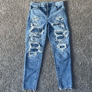 womens patched size 10 american eagle jeans